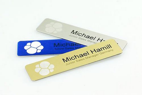 Black Marking Anodized Aluminum Nametag Free CDR