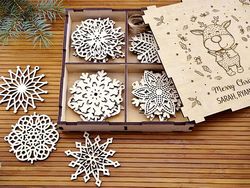 Wooden Christmas Decorations Rustic Ornaments Snowflakes Set Free DXF File